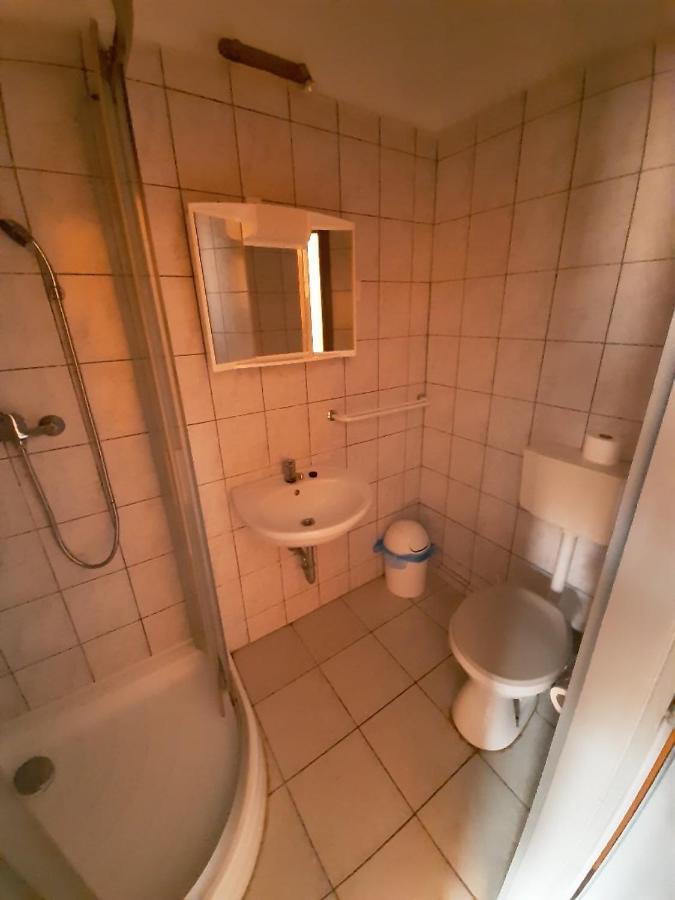 Retro Hotel Merid Zamardi Bagian luar foto